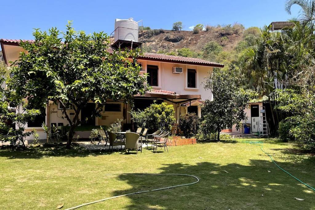 Valecha Villa Entire 4Bhkbunglow With 5000 Sq Ft Garden โลนาวาลา ภายนอก รูปภาพ