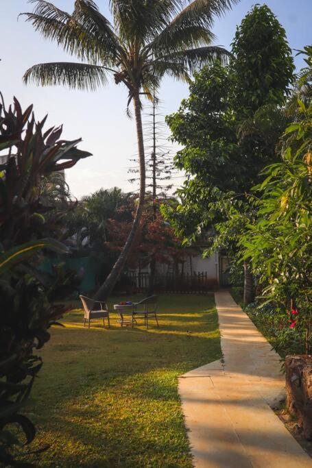 Valecha Villa Entire 4Bhkbunglow With 5000 Sq Ft Garden โลนาวาลา ภายนอก รูปภาพ