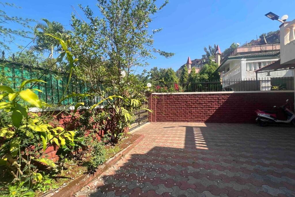 Valecha Villa Entire 4Bhkbunglow With 5000 Sq Ft Garden โลนาวาลา ภายนอก รูปภาพ